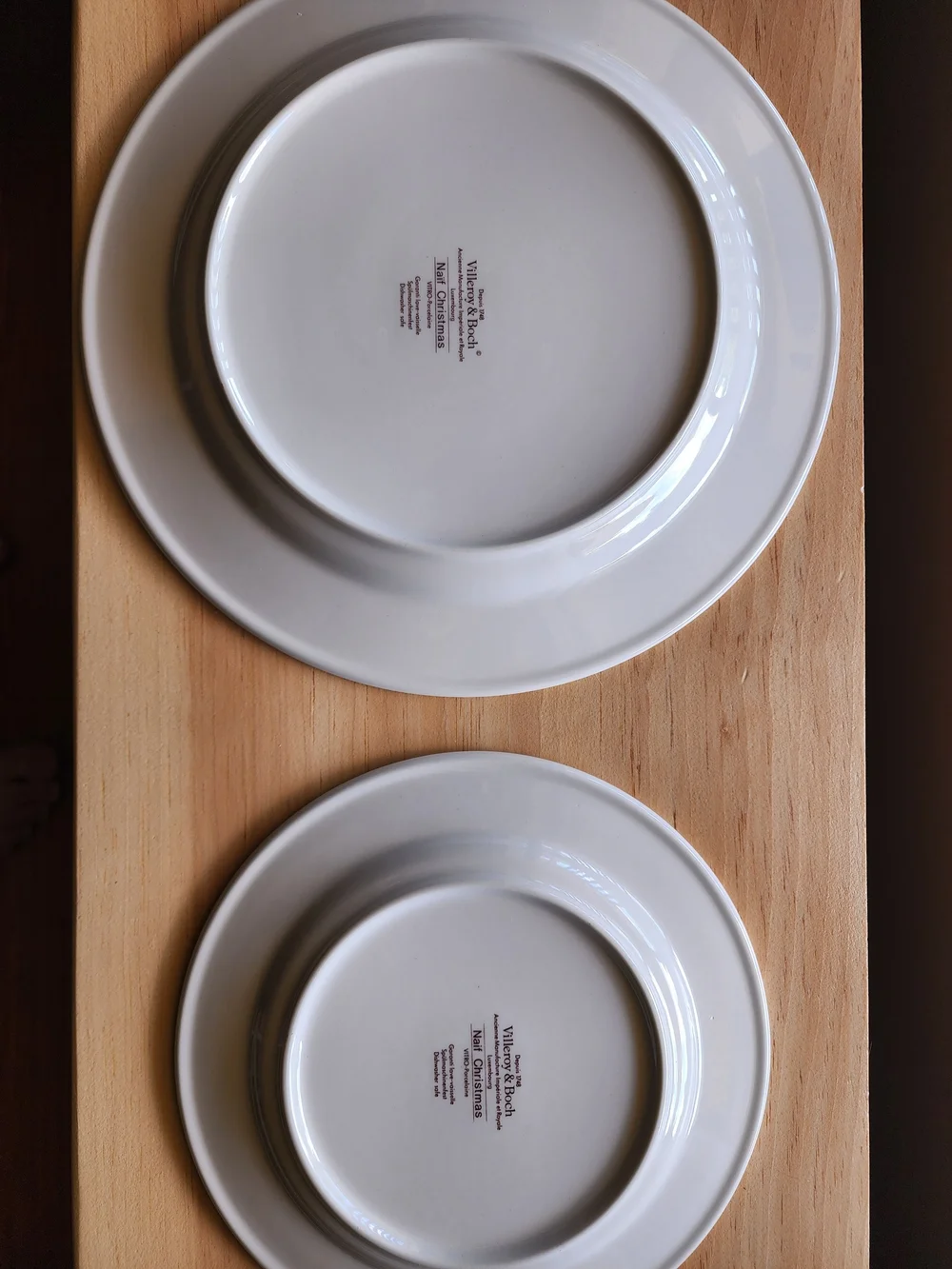 Villeroy & Boch White Dinner & Salad Plate with Blue Scenic Village